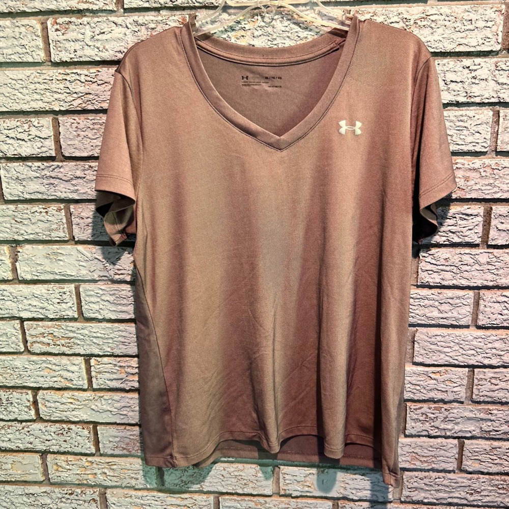 Under Armour HeatGear V-Neck Short Sleeve Athletic Shirt Mauve Brown Womens XL